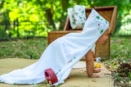 Cadeau de naissance / Le linge de bébé / Sorties de bain