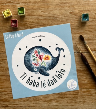 STICKER BÉBÉ À BORD - LA BALEINE ET LES FLEURS CRÉOLE