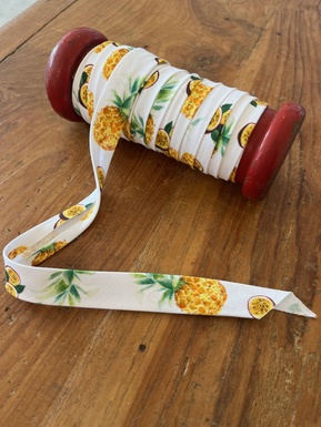 BIAIS - L' ANANAS ET LE FRUIT DE LA PASSION